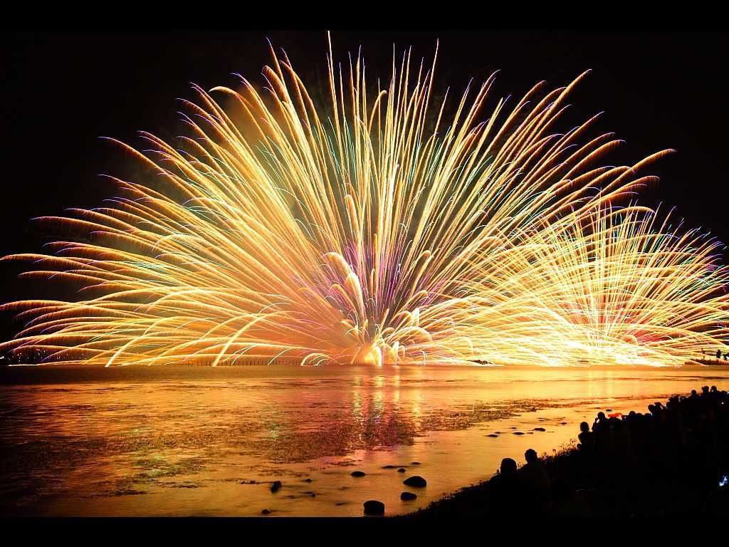 諏訪湖祭湖上花火大会のメイン画像